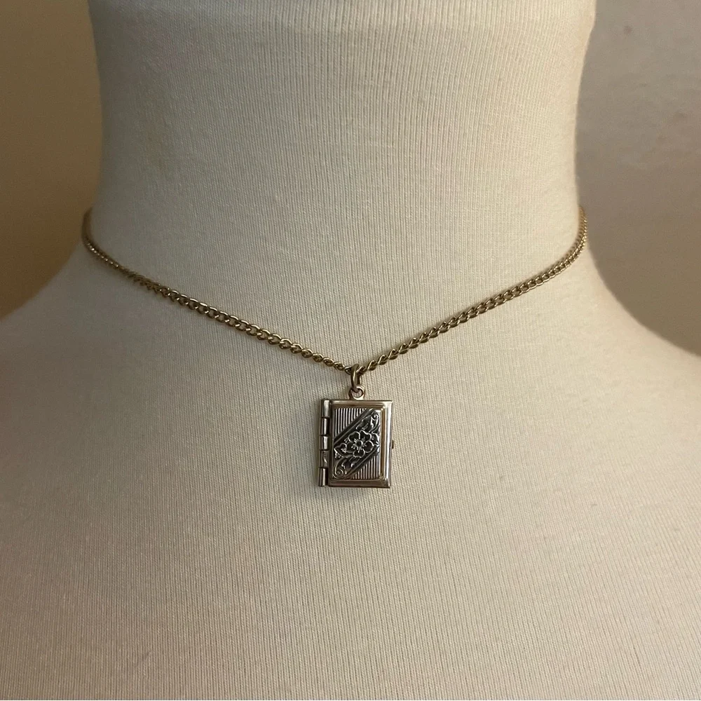 Silver Vintage Children’s Locket Necklace